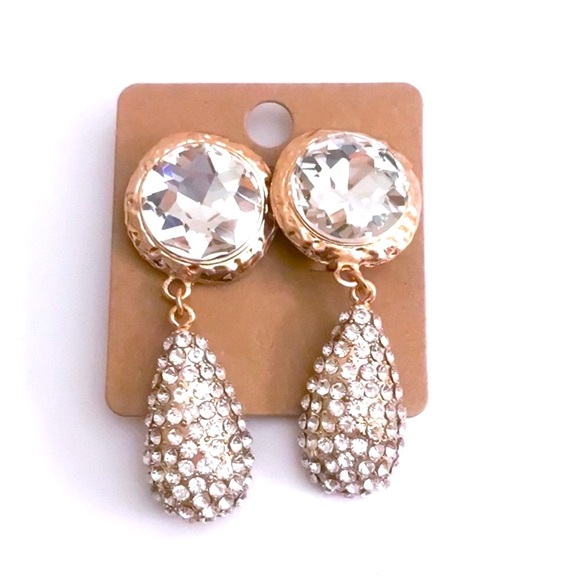🛍🆕GOLD RHINESTONE CLIP ON EARRINGS - Picture 2 of 3